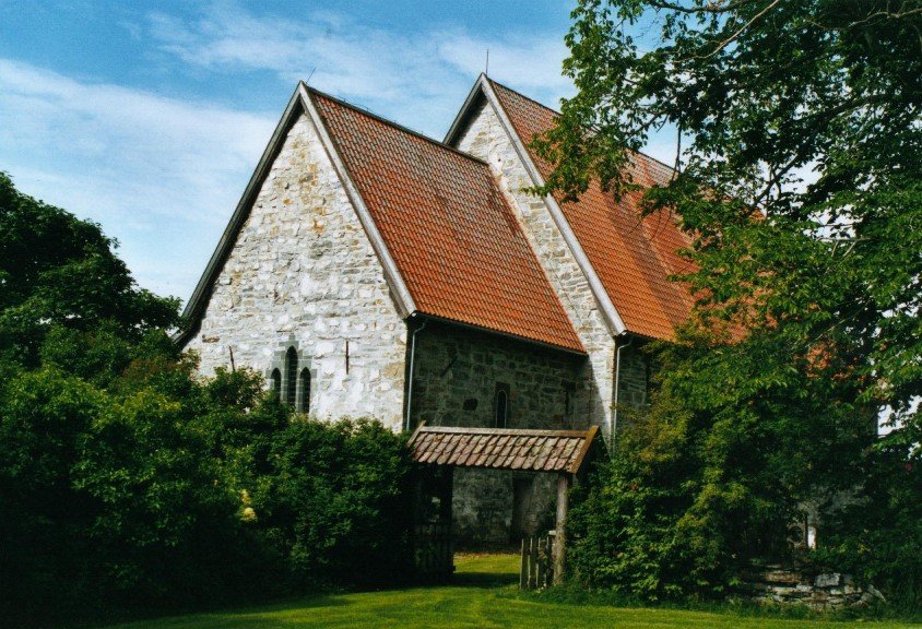 2002060719 rorvikkirke